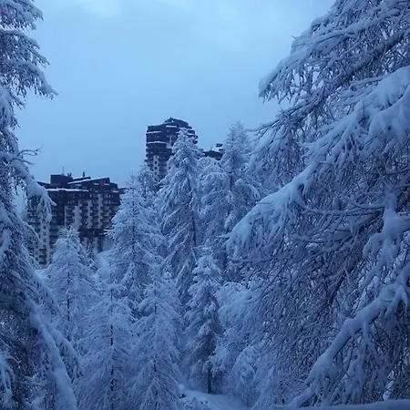 Résidence Les Ecrins Les Orres Extérieur photo
